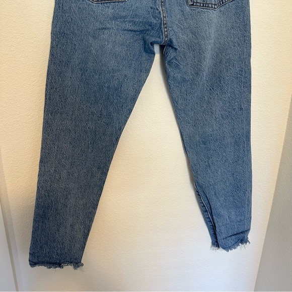 Levi’s Wedgie Icon Fit Jeans Light Wash Size 27 Women’s 100% Cotton Raw Hem - Picture 10 of 11